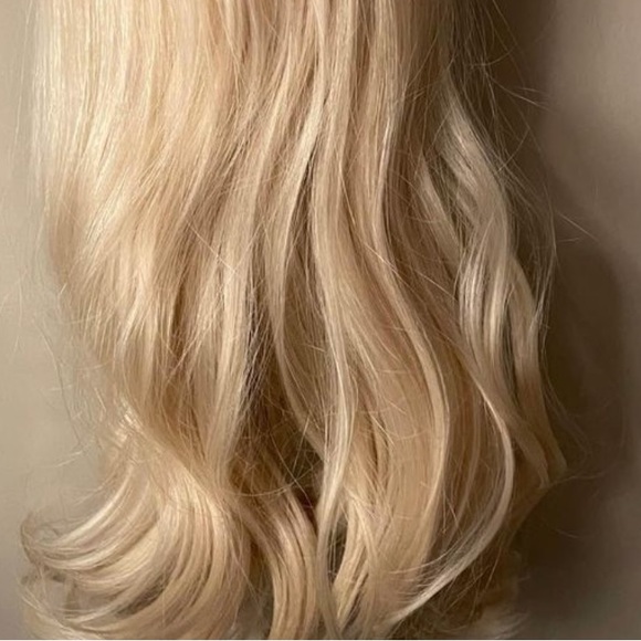 Blonde lace front 100% human hair wig - Picture 4 of 4